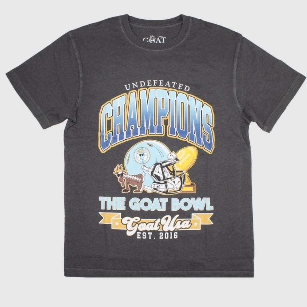 NWT Goat USA Graphic Undefeated Football T-Shirt Size Medium